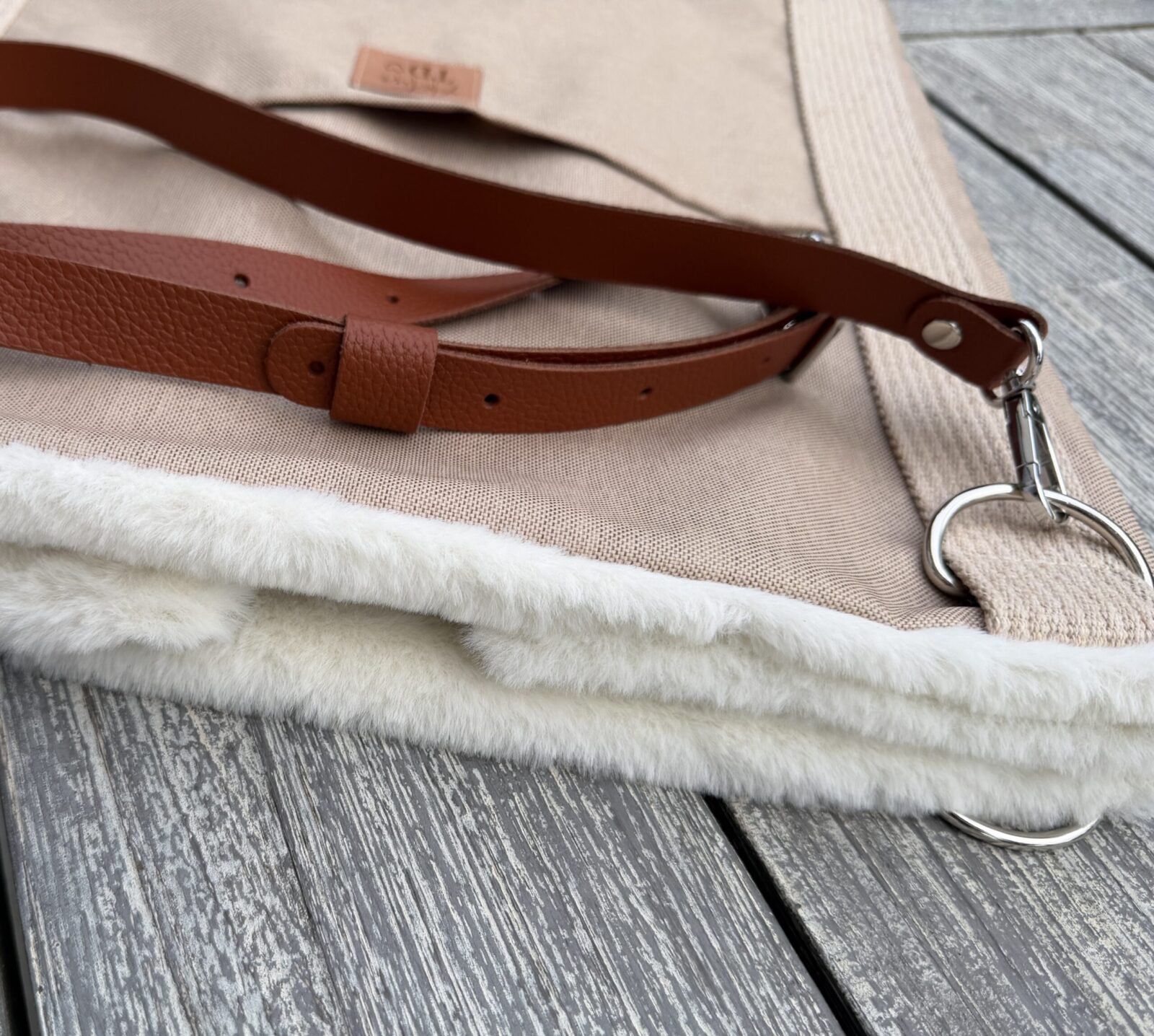 Cozy Travel Mat - obrazek 2